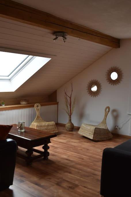 Chez L'apiculteur Apartment Travers